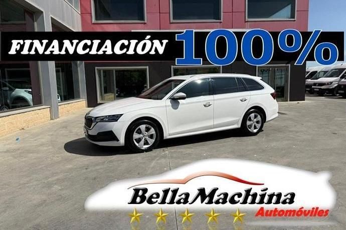 Amarillo Usado 2021 Skoda Octavia Ambition Familiar | 13.275 € (Precio justo) - Imagen 1/4