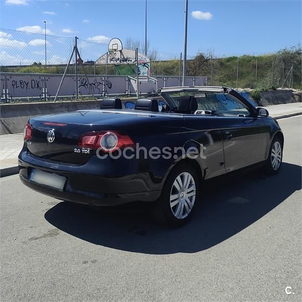 Usado VW Eos Individual 140 CV (102 kW) 2007 Negro Descapotable