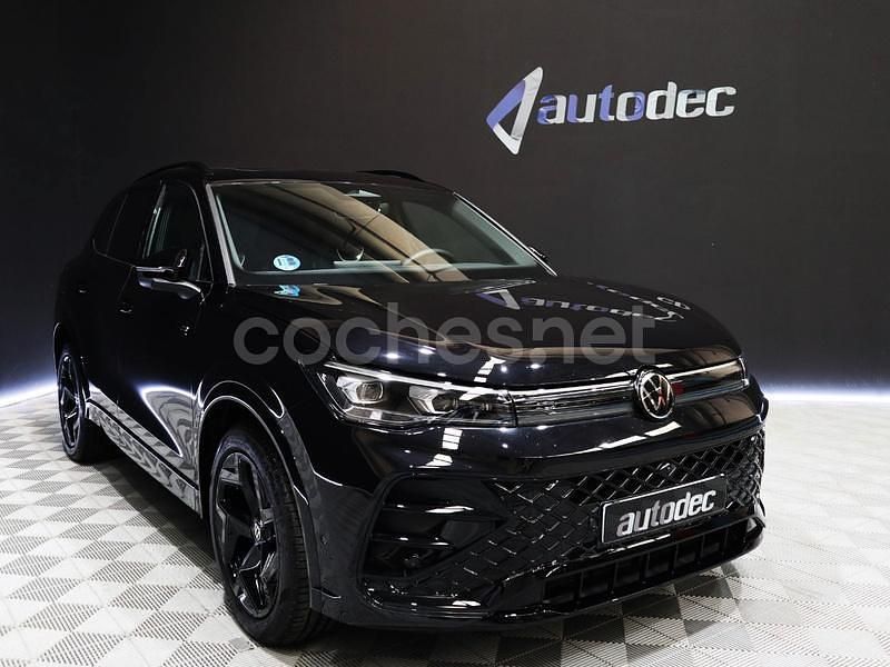 Usado VW Tiguan R-line 150 CV (110 kW) 2024 Negro SUV