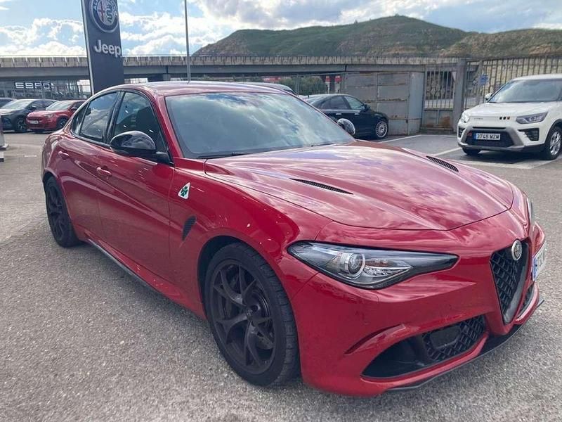 Usado Alfa Romeo Giulia Quadrifoglio 519 CV (381 kW) 2023 Rojo Berlina