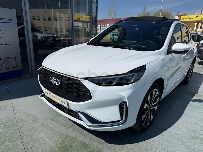 Usado Ford Kuga ST-Line X 243 CV (178 kW) 2024 Blanco SUV