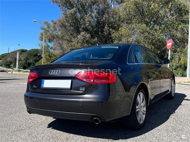 Usado Audi A4 265 CV (194 kW) 2008 Negro Familiar