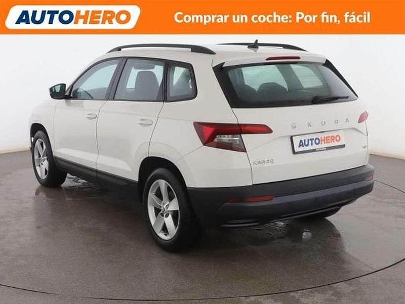 Usado Skoda Karoq Ambition 150 CV (110 kW) 2021 Blanco SUV