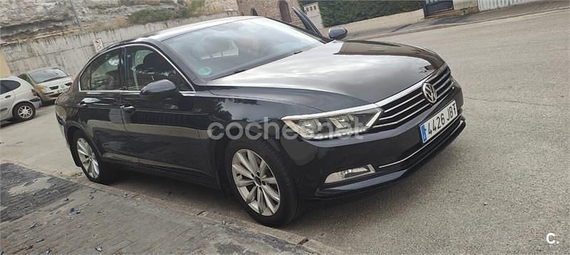 Usado VW Passat Advance 150 CV (110 kW) 2015 Negro Berlina