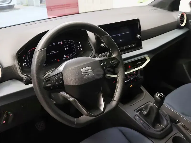 Nuevo Seat Ibiza Style 115 CV (84 kW) 2026 Gris / plata Utilitario