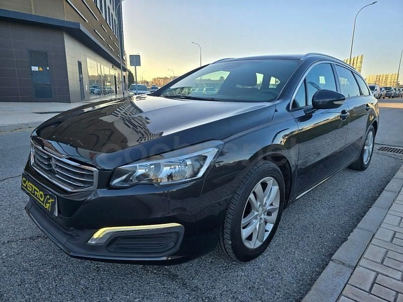 Usado Peugeot 508 SW Active 165 CV (121 kW) 2016 Gris / plata Familiar