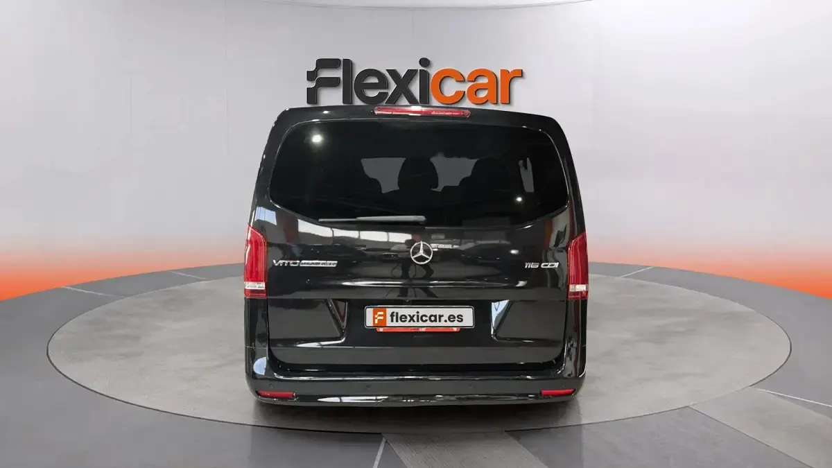Usado Mercedes Vito 163 CV (119 kW) 2023 Negro Van