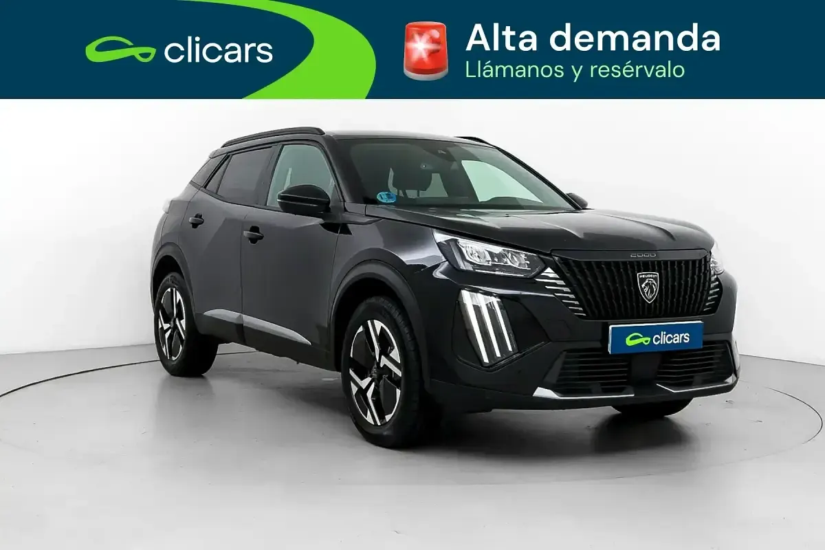 Usado Peugeot 2008 Allure 136 CV (100 kW) 2025 Negro SUV