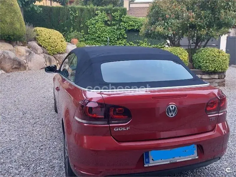 Usado VW Golf Cabriolet 160 CV (117 kW) 2013 Rojo Descapotable