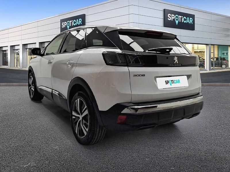 Usado Peugeot 3008 Allure 130 CV (95 kW) 2020 Blanco SUV