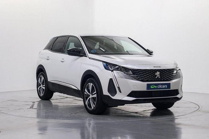 Usado Peugeot 3008 Allure 300 CV (220 kW) 2024 Blanco SUV