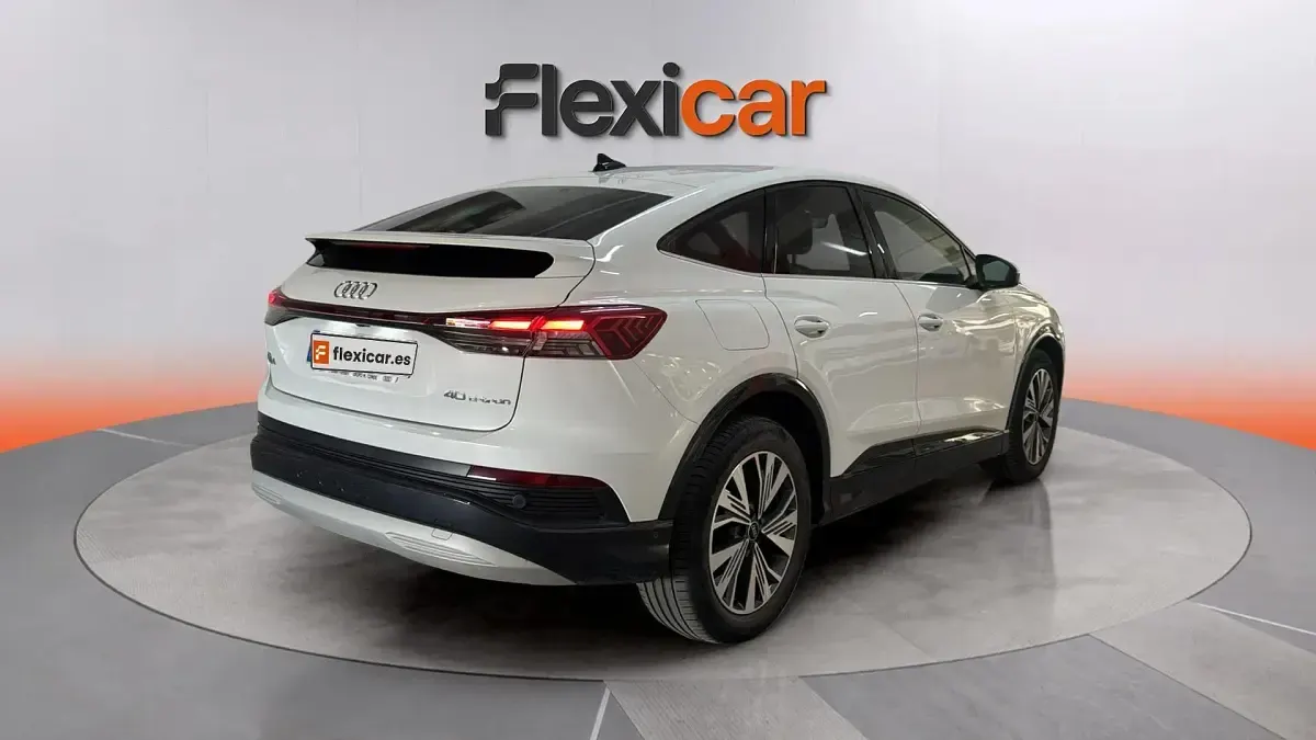 Usado Audi Q4 Sportback e-tron Premium 150 kW (204 CV) 2022 Beige SUV