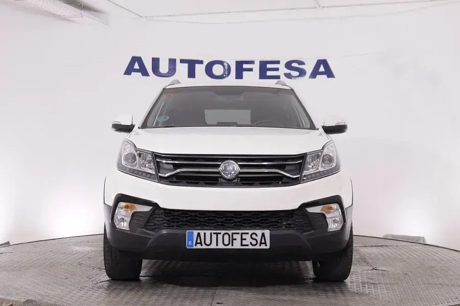Usado SsangYong Korando 178 CV (130 kW) 2019 Blanco