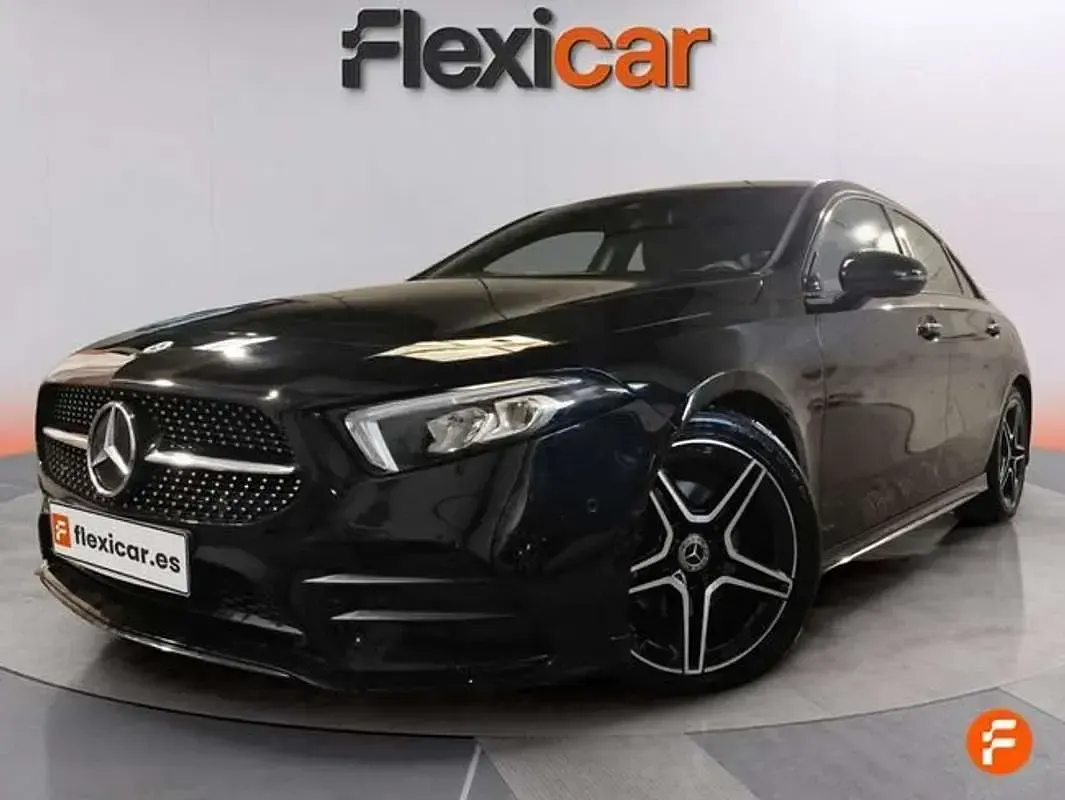 Begagnad Mercedes A200 150 HK (110 kW) 2022 Svart Sedan