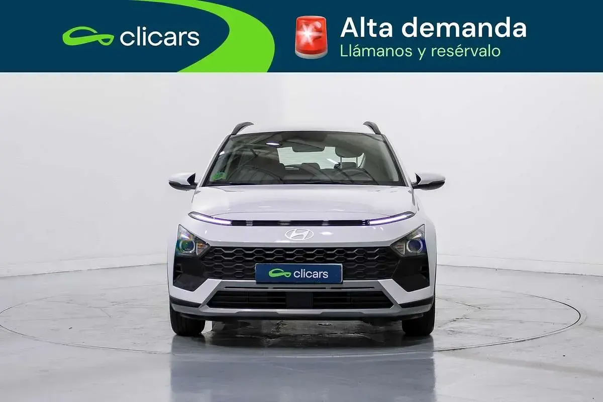Usado Hyundai Bayon 80 CV (58 kW) 2025 Blanco SUV