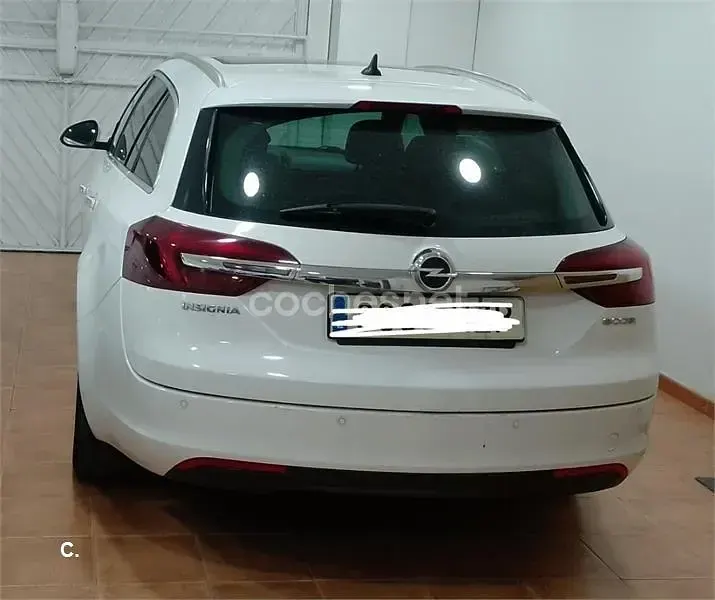 Usado Opel Insignia Excellence 140 CV (102 kW) 2014 Blanco Familiar