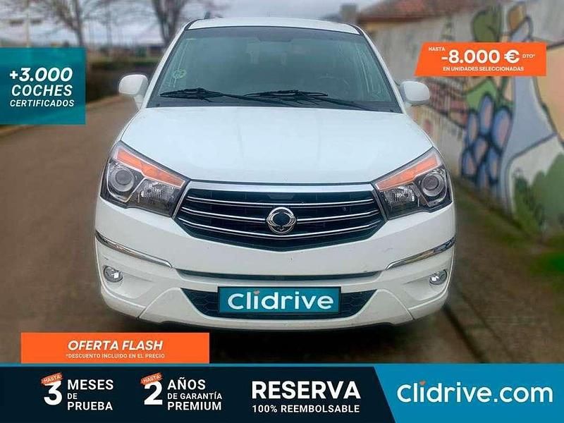 Usado Ssangyong (KGM) Rodius 155 CV (114 kW) 2015 Blanco Monovolumen