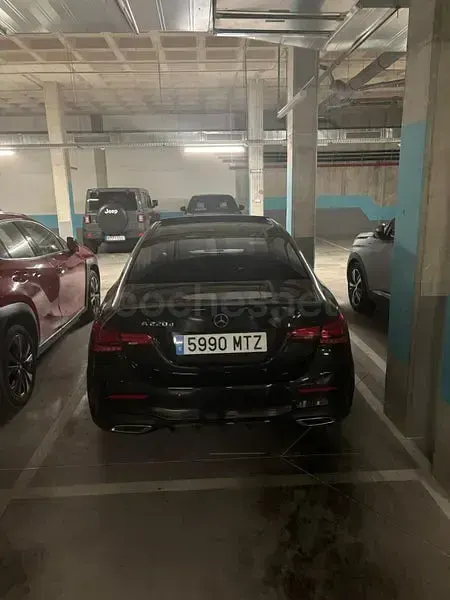 Usado Mercedes CLA220 190 CV (139 kW) 2023 Negro Berlina