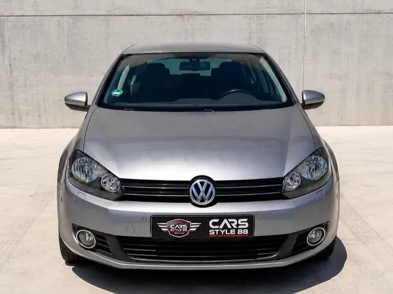 Usado VW Golf VI Advance 105 CV (77 kW) 2011 Gris / plata Utilitario