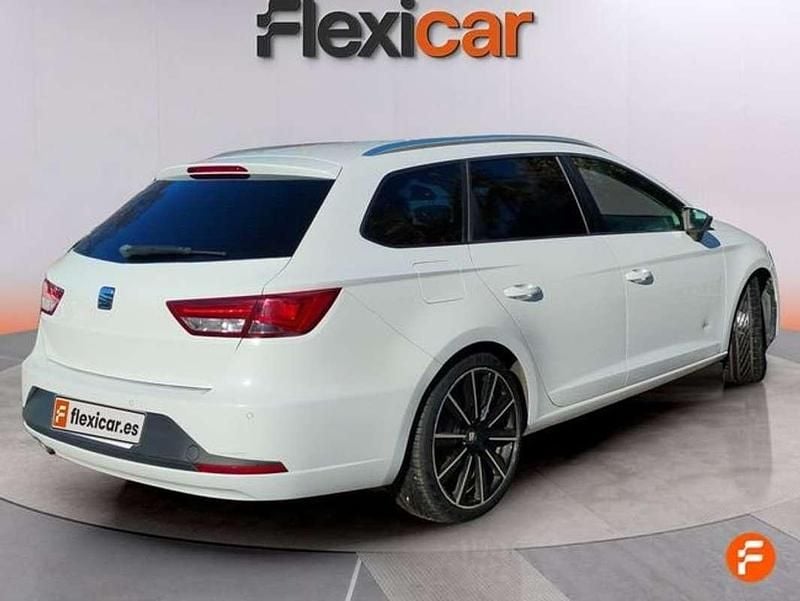 Usado Seat Leon ST FR 184 CV (135 kW) 2016 Blanco Familiar