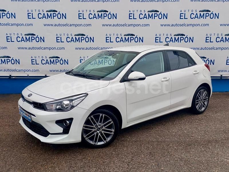 Blanco Usado 2021 Kia Rio Berlina | 15.800 € (Precio justo) - Imagen 1/4