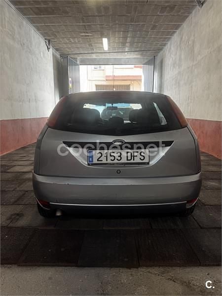 Azul Usado 2005 Ford Focus Trend Berlina | 1900 € (Buen precio) - Imagen 1/4