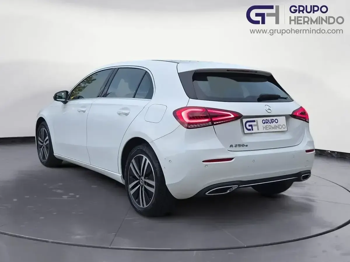 Usado Mercedes A250 250 CV (183 kW) 2022 Blanco Berlina