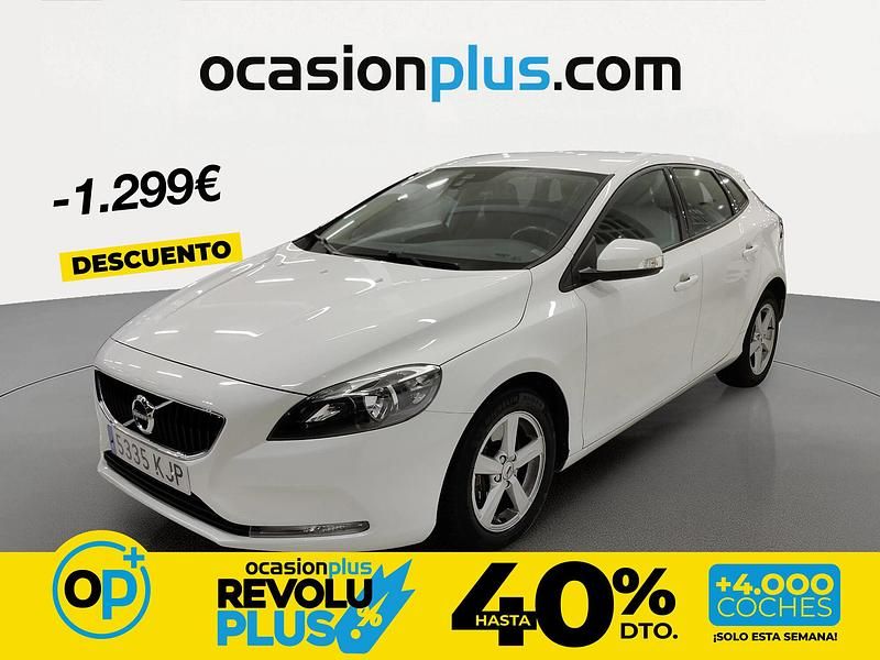 Usado Volvo V40 Kinetic 120 CV (88 kW) 2018 Blanco