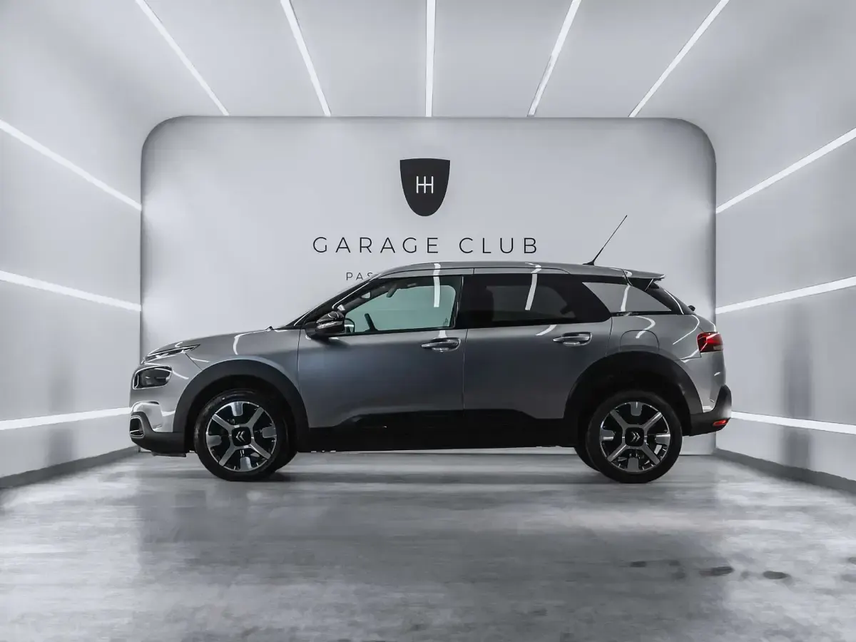 Usado Citroën C4 Shine 102 CV (75 kW) 2018 Gris Berlina