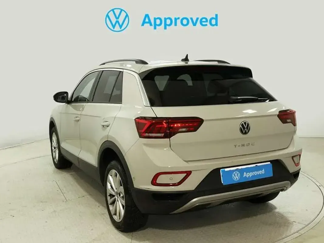 Usado VW T-Roc Life 150 CV (110 kW) 2022 Gris SUV