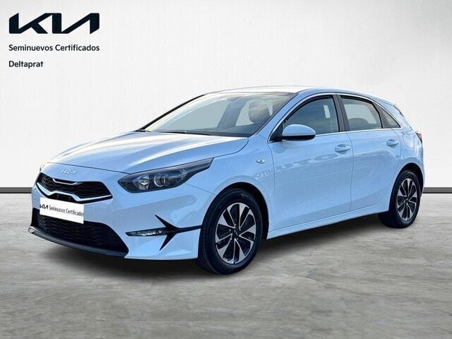 Blanco Usado 2024 Kia Ceed Berlina | 18.950 € (Buen precio) - Imagen 1/4