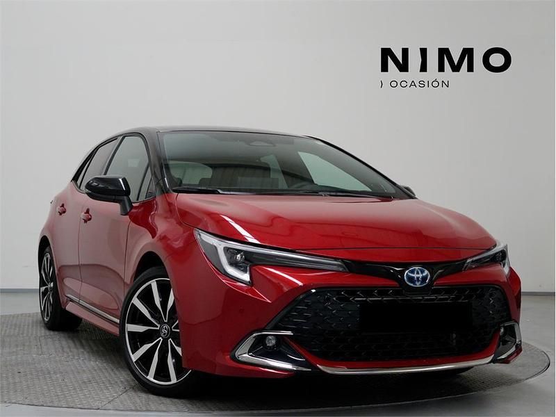 Bitono rojo emoción Usado 2024 Toyota Corolla Edition Berlina | 28.000 € (Caro) - Imagen 1/4