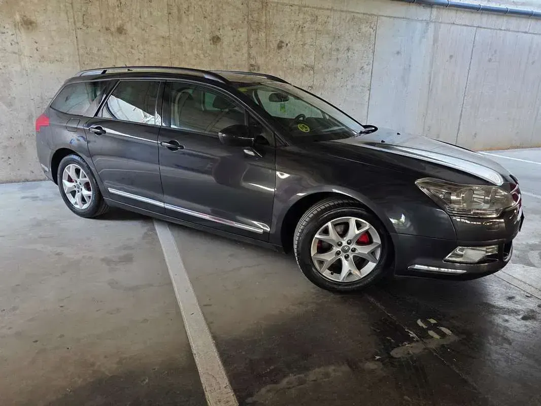 Usado Citroën C5 Business Class 140 CV (102 kW) 2010 Gris Familiar