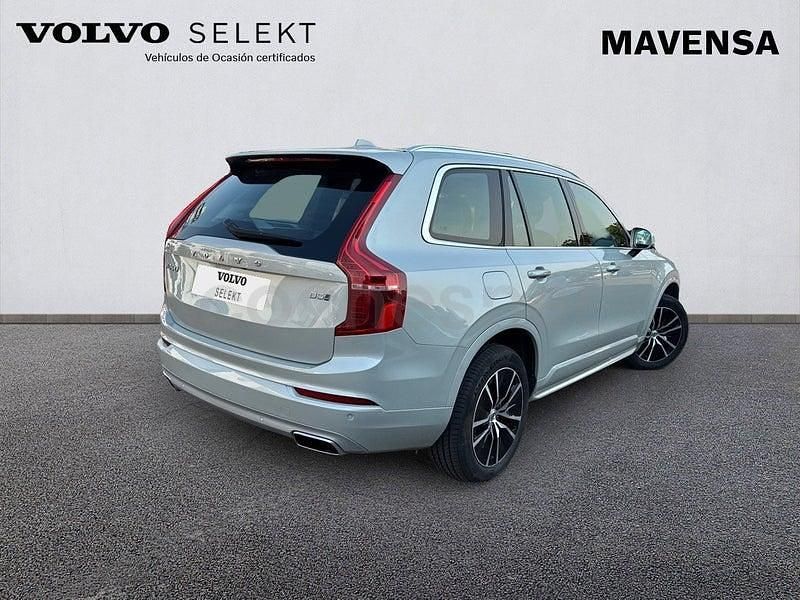 Usado Volvo XC90 Momentum 235 CV (172 kW) 2020 Gris / plata SUV