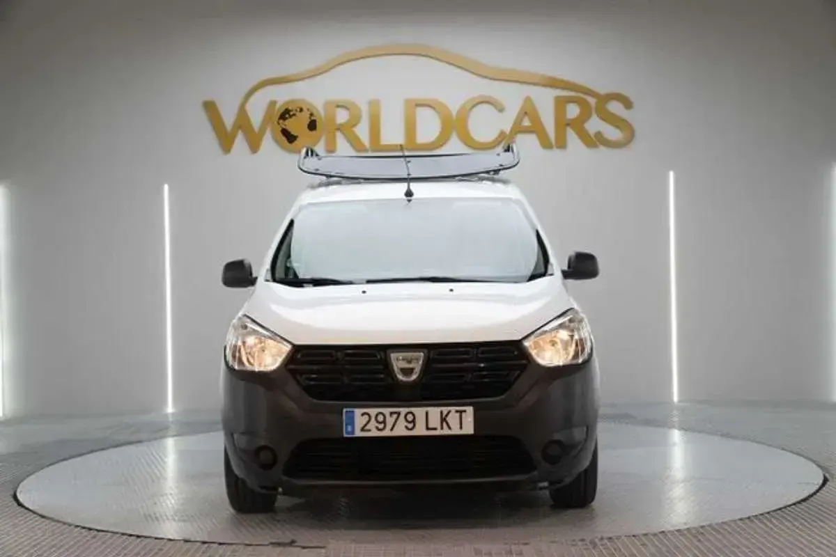Usado Dacia Dokker Essentiel 95 CV (69 kW) 2020 Blanco Monovolumen