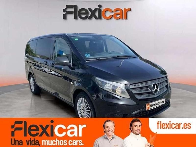 Negro Usado 2019 Mercedes Vito Familiar | 26.990 € (Buen precio) - Imagen 1/4
