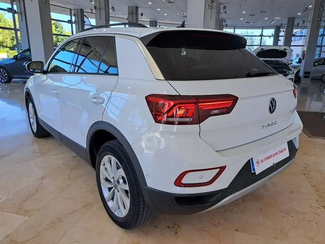 Usado VW T-Roc Life 150 CV (110 kW) 2022 Blanco SUV