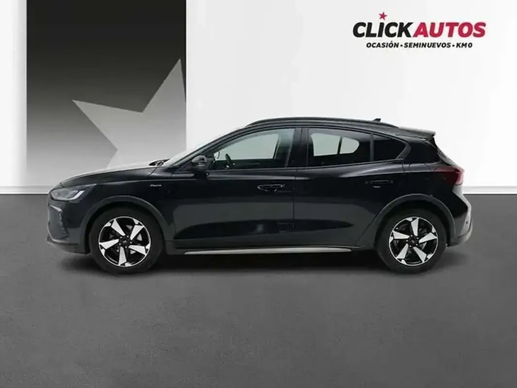 Usado Ford Focus Active 125 CV (91 kW) 2024 Negro Berlina