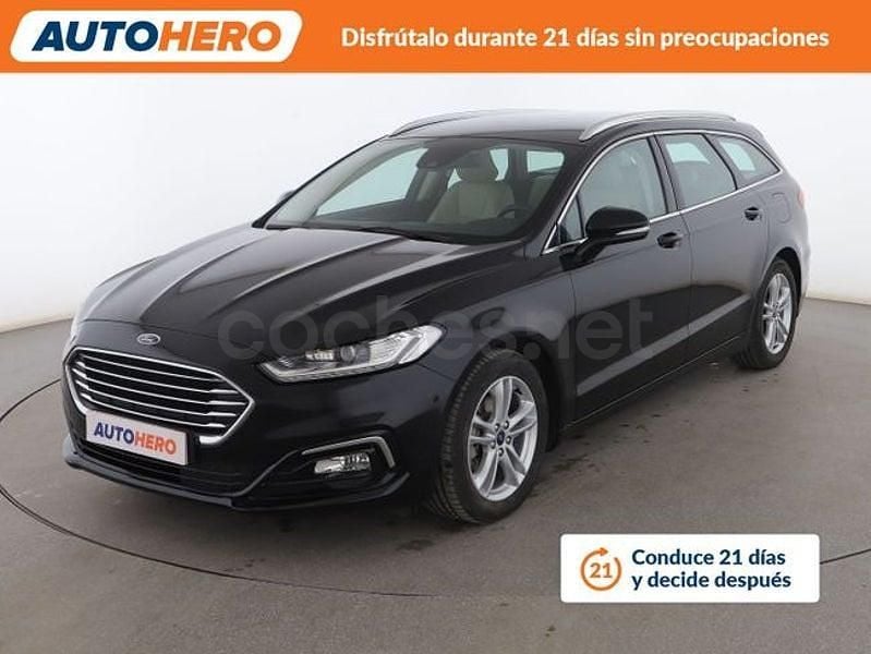 Usado Ford Mondeo Titanium 150 CV (110 kW) 2019 Negro Familiar