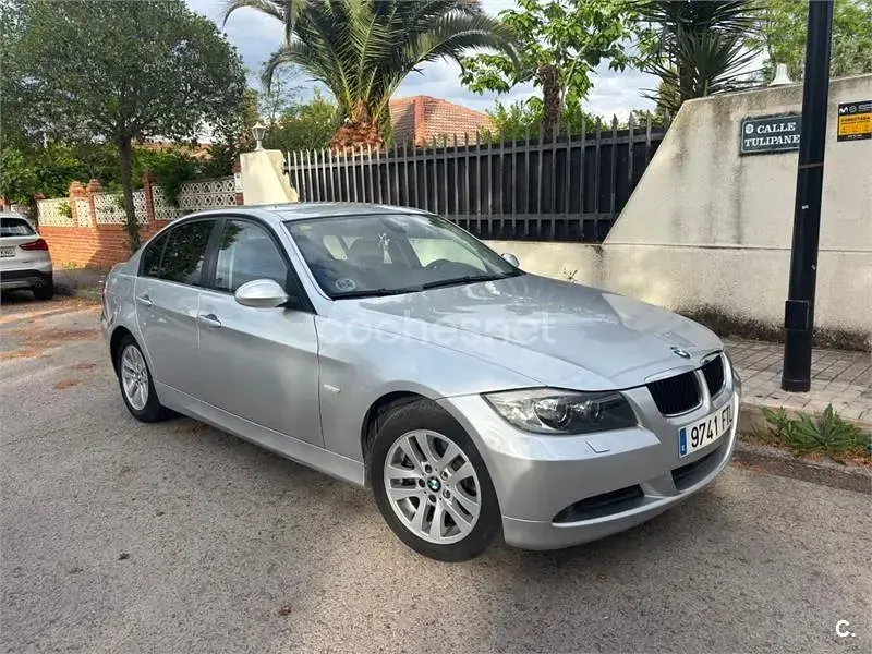 Usado BMW 320 163 CV (119 kW) 2007 Gris / plata Berlina