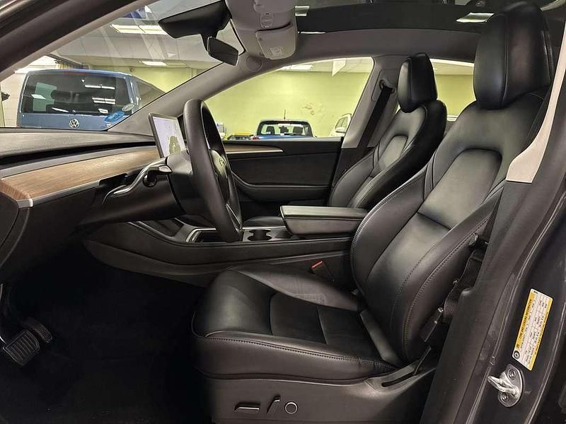 Usado Tesla Model Y RWD 219 kW (299 CV) 2023 Gris SUV