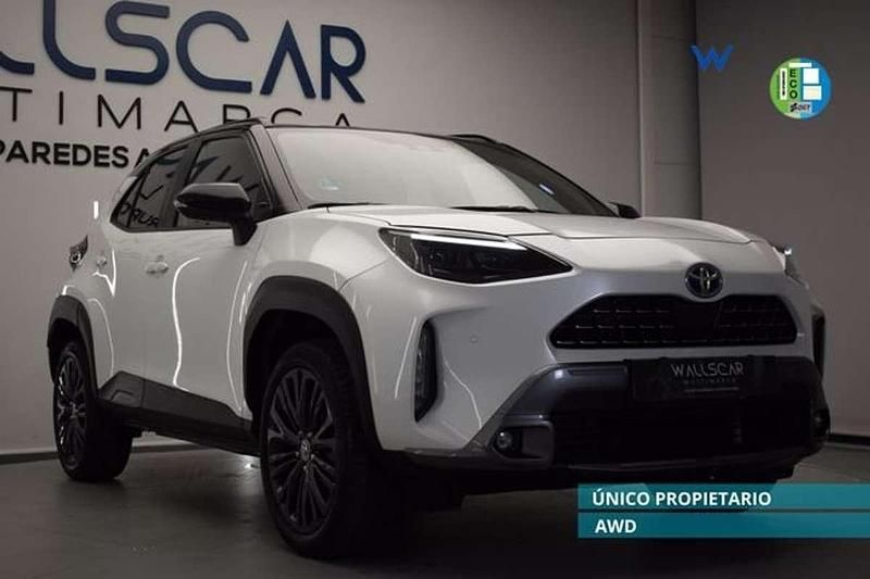Usado Toyota Yaris Cross 116 CV (85 kW) 2023 Blanco SUV