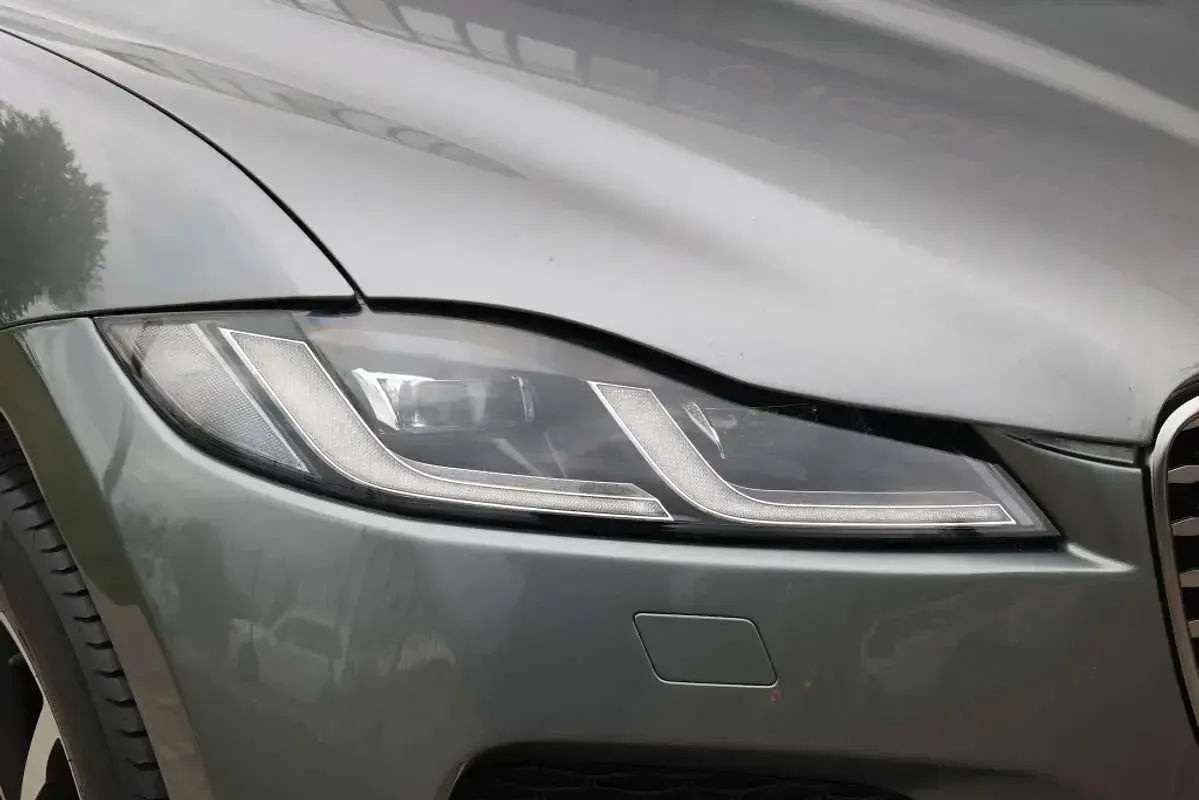 Usado Jaguar F-Pace S 204 CV (150 kW) 2023 Gris SUV