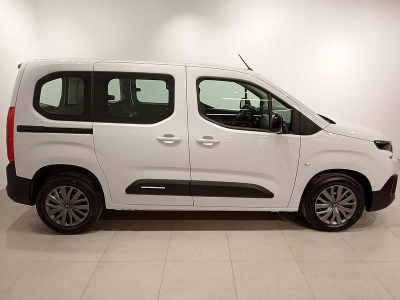 Usado Citroën Berlingo 102 CV (75 kW) 2024 Blanco Monovolumen