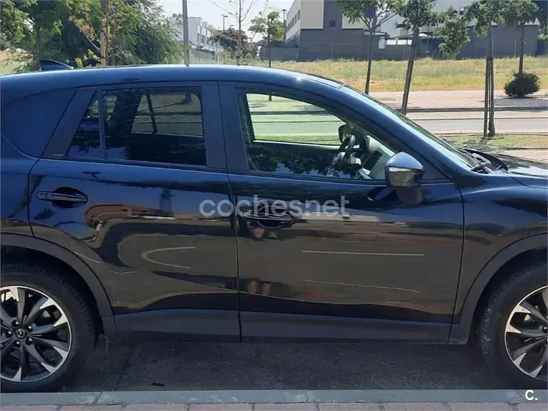 Usado Mazda CX-5 Luxury 150 CV (110 kW) 2016 Negro SUV