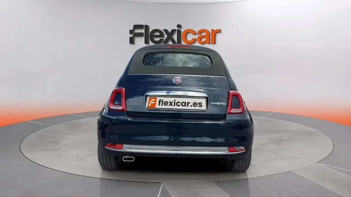 Usado Fiat 500 Dolcevita 71 CV (52 kW) 2021 Azul Berlina