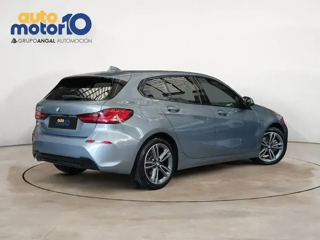 Usado BMW 116 116 CV (85 kW) 2024 Gris / plata Utilitario