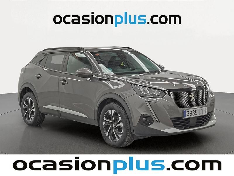 Usado Peugeot 2008 Allure 110 CV (80 kW) 2021 Gris SUV