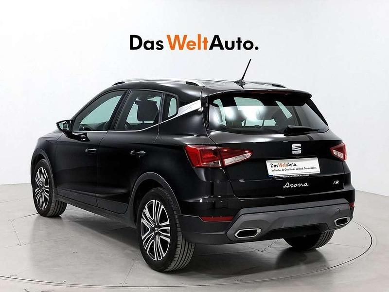 Usado Seat Arona FR 116 CV (85 kW) 2024 Negro SUV