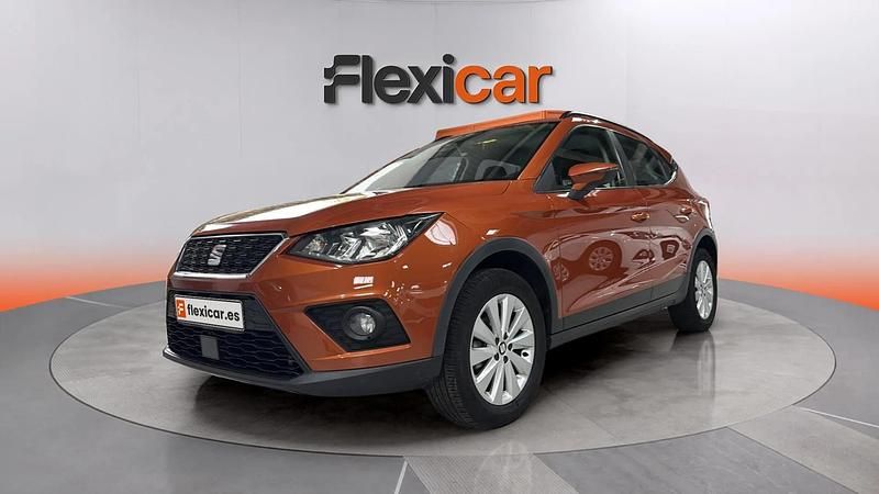 Usado Seat Arona Ecomotive 116 CV (85 kW) 2019 Naranja SUV
